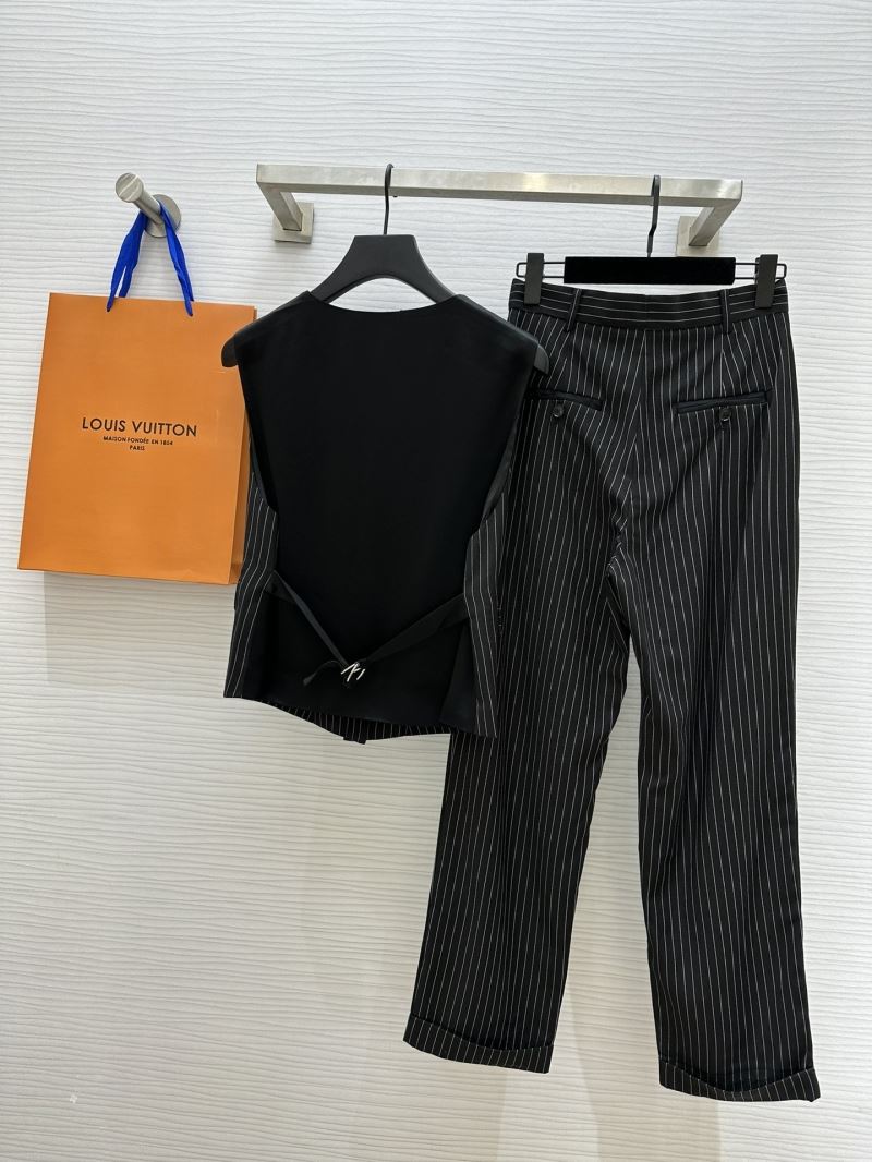 Louis Vuitton Long Suits